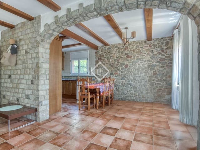 4 bedroom Villa for sale in Sant Antoni de Calonge, Calonge i Sant Antoni with pool garage - € 540,000 (Ref: 9061900)