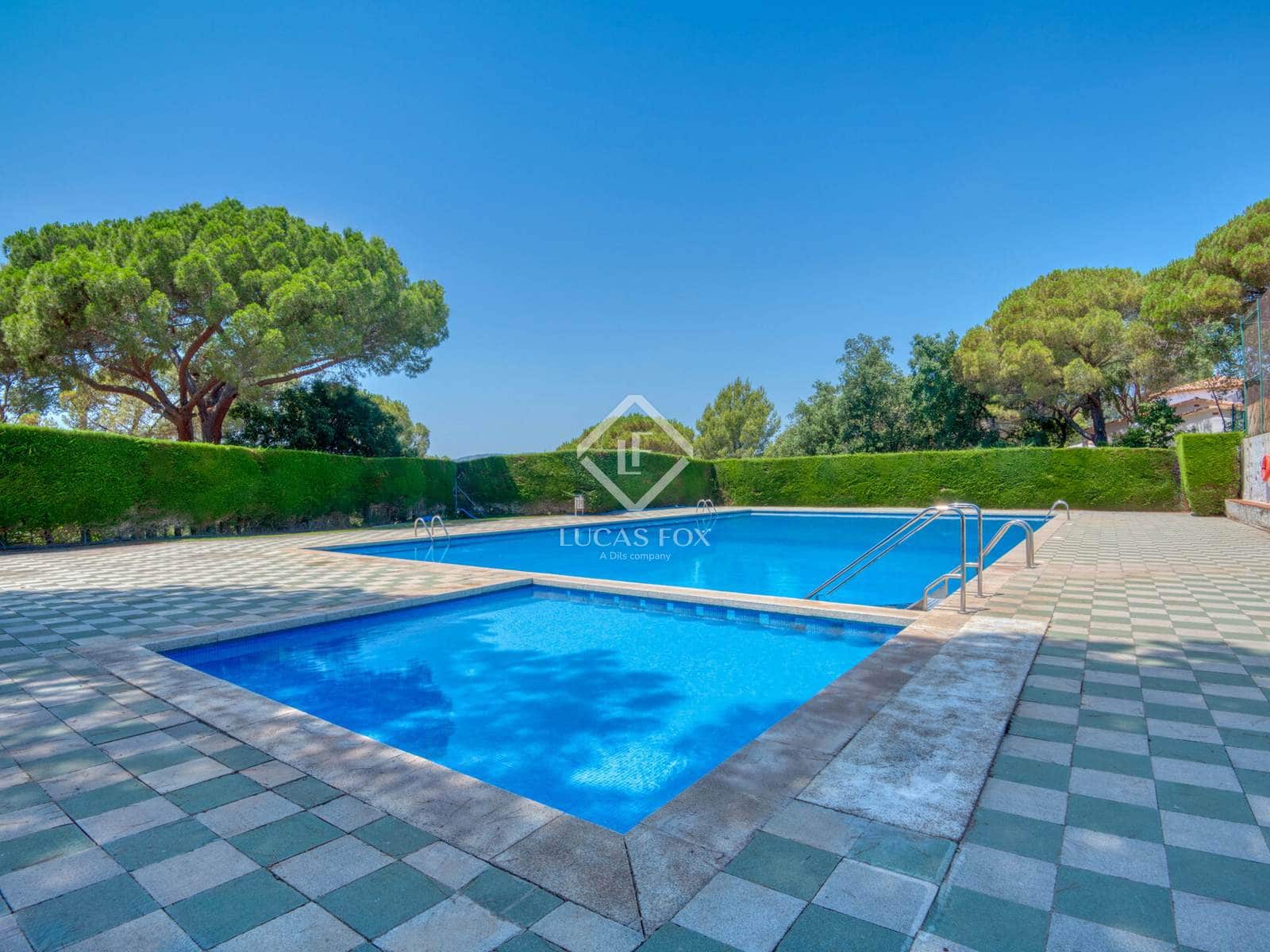 5 soveværelse Villa til salg i Sant Antoni de Calonge med swimmingpool garage - € 580.000 (Ref: 9061900)