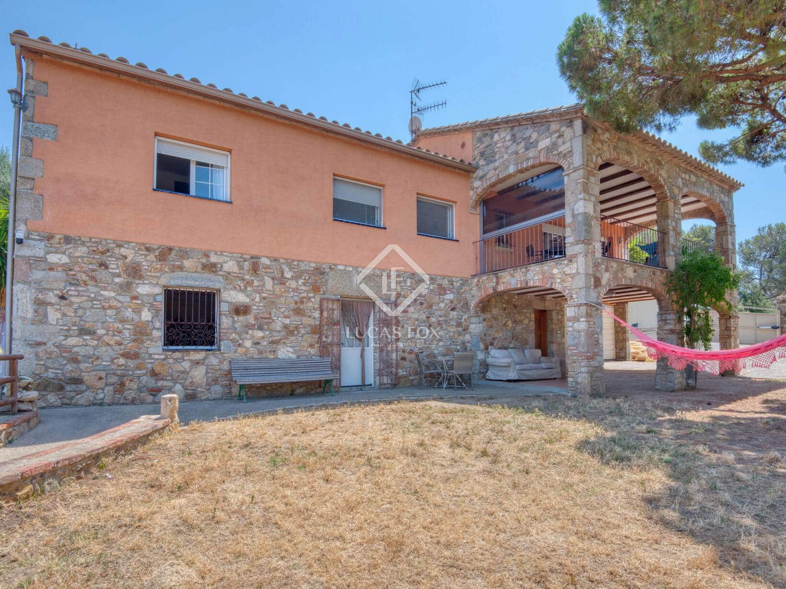 4 soveværelse Villa til salg i Sant Antoni de Calonge med swimmingpool garage - € 540.000 (Ref: 9061900)