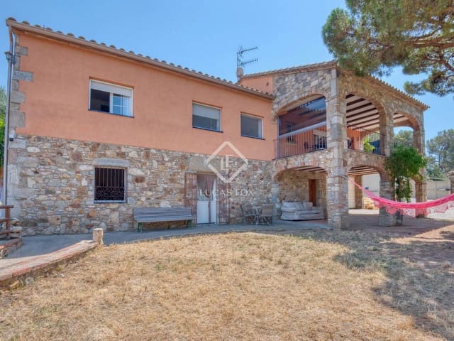 4 bedroom Villa for sale in Sant Antoni de Calonge, Calonge i Sant Antoni with pool garage - € 540,000 (Ref: 9061900)