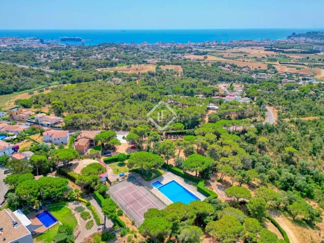 4 bedroom Villa for sale in Sant Antoni de Calonge, Calonge i Sant Antoni with pool garage - € 540,000 (Ref: 9061900)