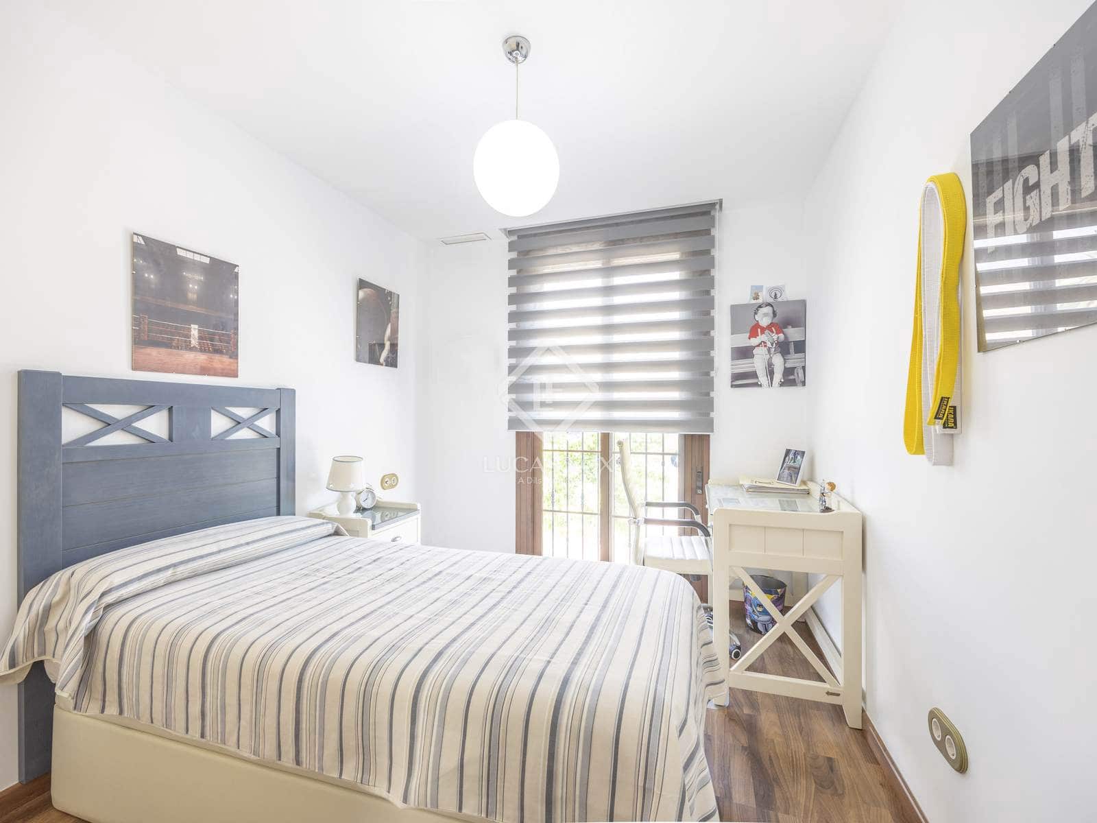 4 soverom Villa til salgs i Valencia by - € 525 000 (Ref: 9061978)