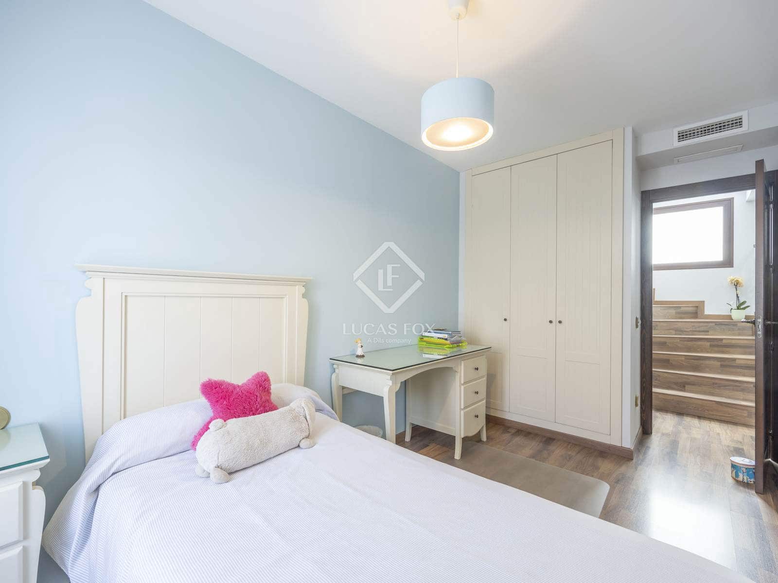 4 soverom Villa til salgs i Valencia by - € 525 000 (Ref: 9061978)