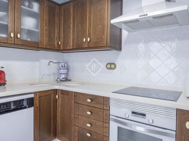 4 bedroom Villa for sale in Valencia city - € 525,000 (Ref: 9061978)