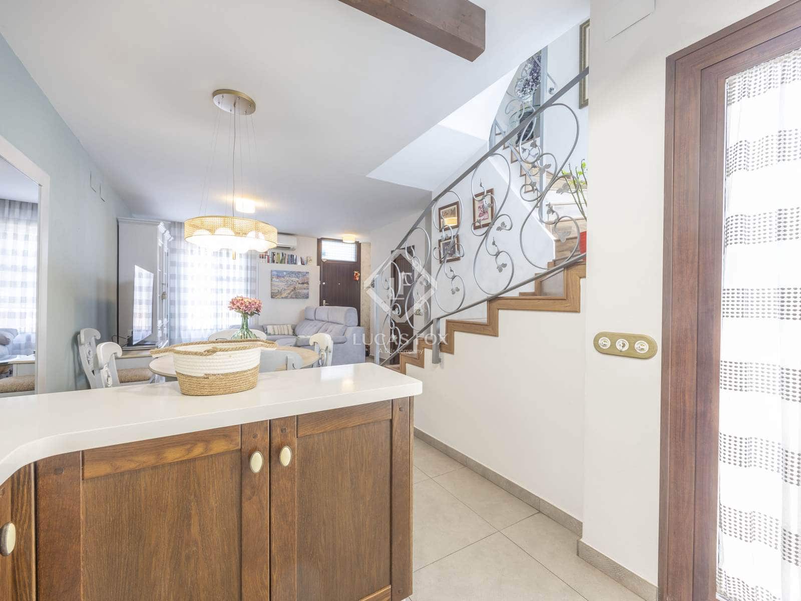 4 soverom Villa til salgs i Valencia by - € 525 000 (Ref: 9061978)