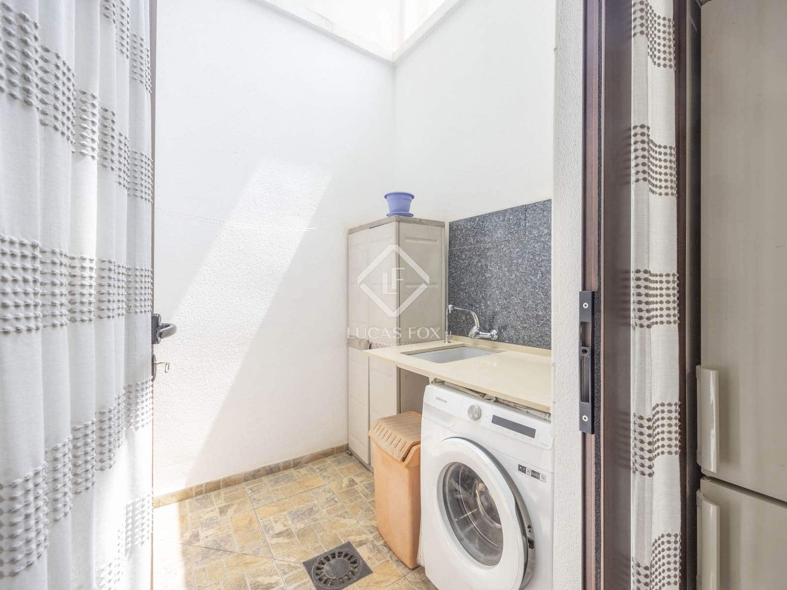 4 soverom Villa til salgs i Valencia by - € 525 000 (Ref: 9061978)