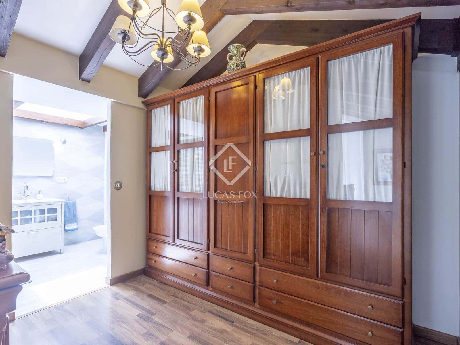 4 soverom Villa til salgs i Valencia by - € 525 000 (Ref: 9061978)