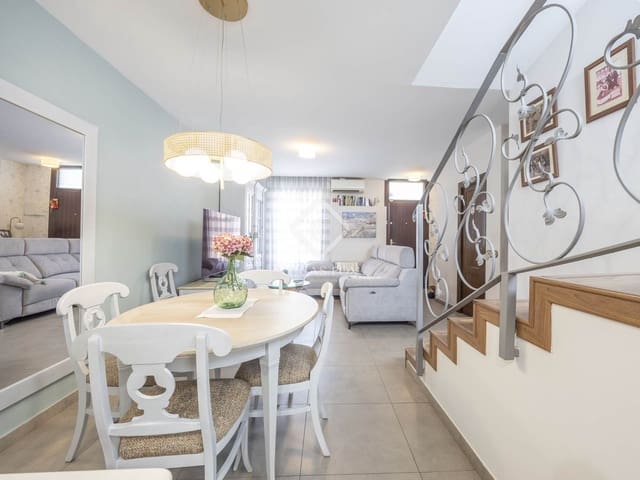 4 bedroom Villa for sale in Valencia city - € 525,000 (Ref: 9061978)