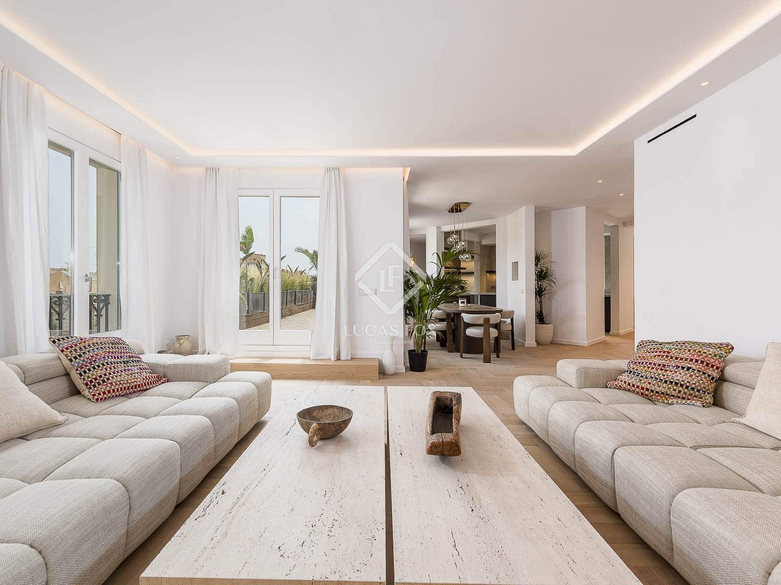 3 soveværelse Penthouse til salg i Barcelona by - € 2.950.000 (Ref: 9064040)