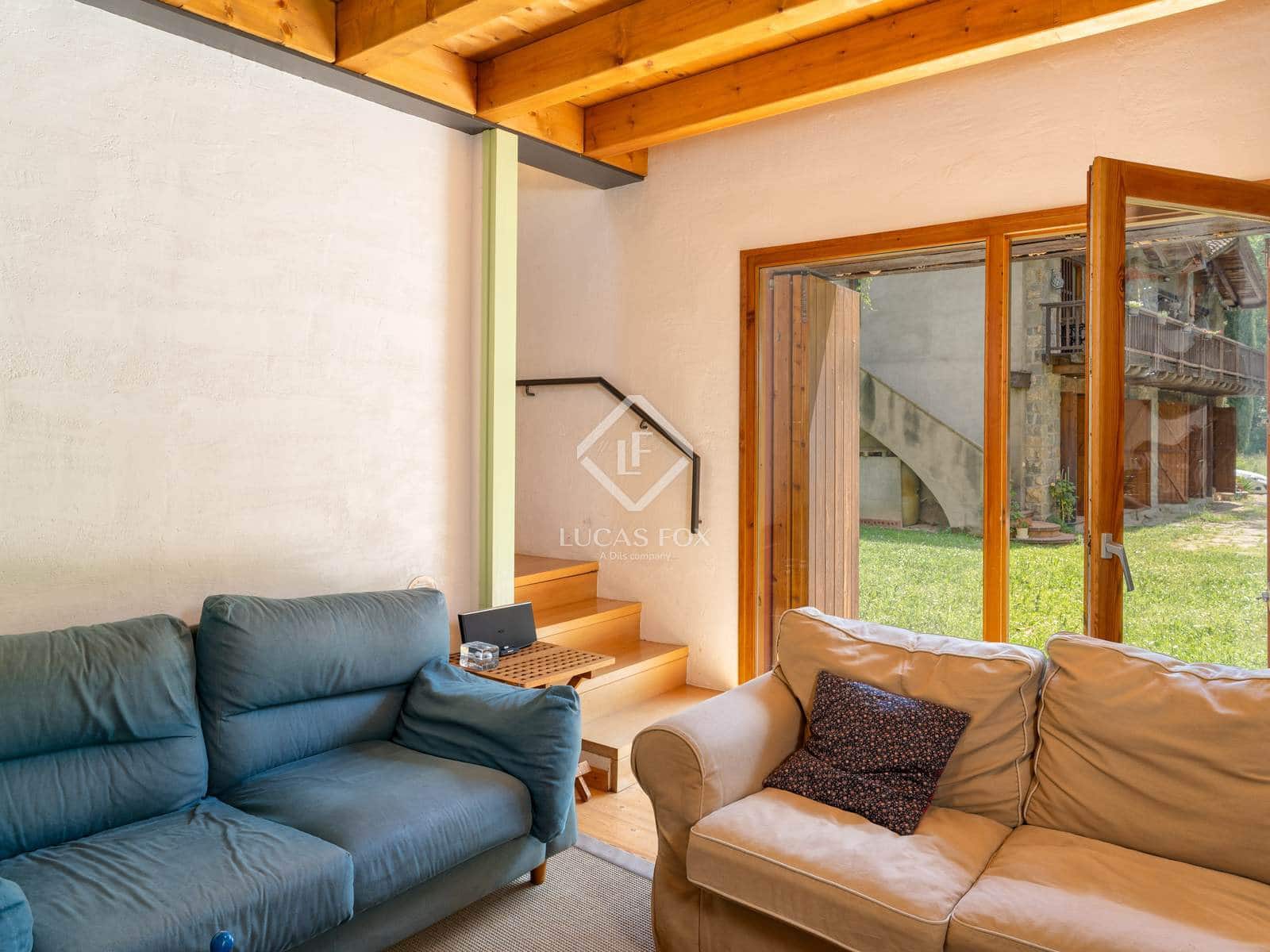 12 soveværelse Finca/Landehus til salg i Olot med garage - € 875.000 (Ref: 9064771)