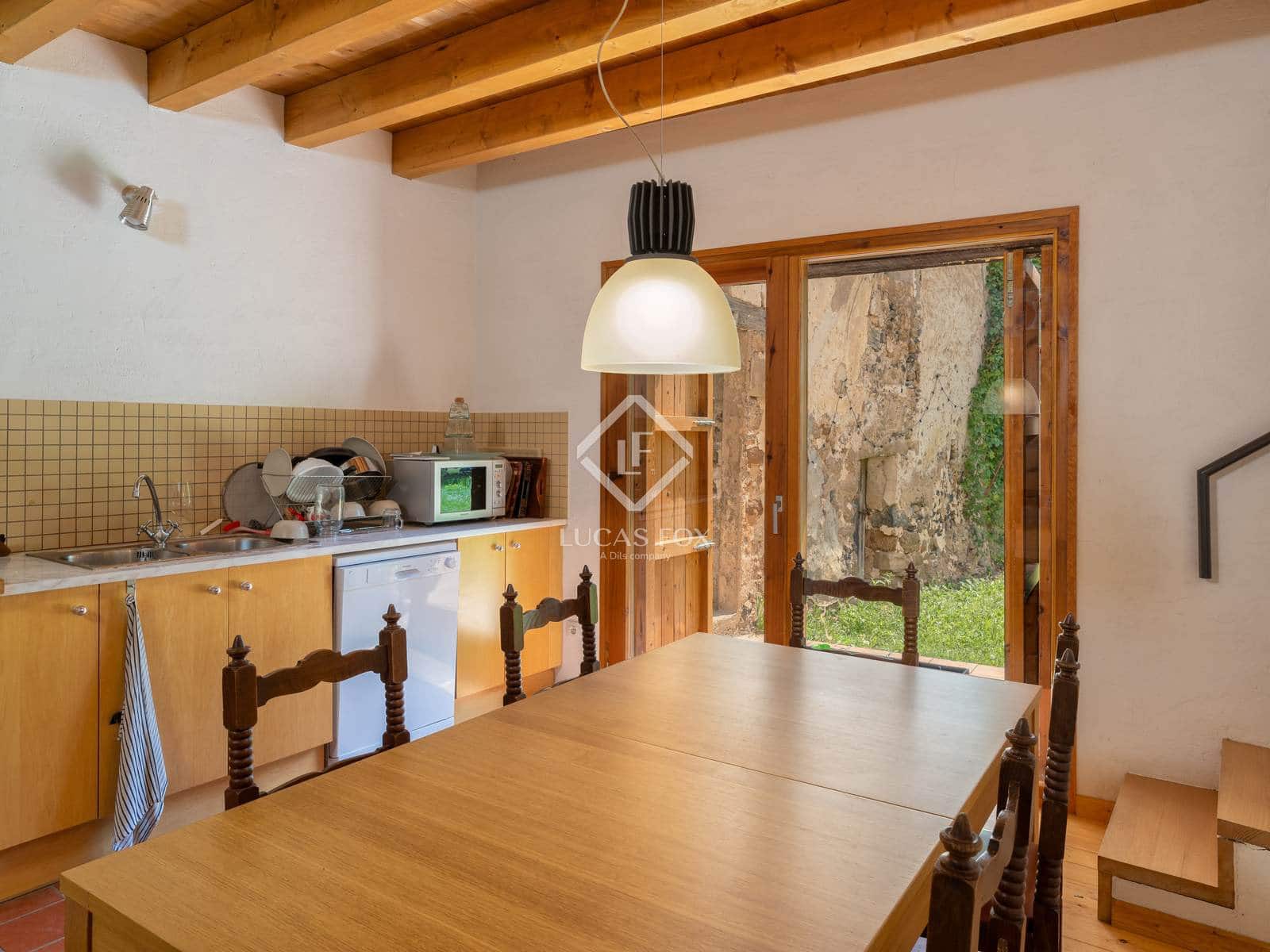 12 soveværelse Finca/Landehus til salg i Olot med garage - € 875.000 (Ref: 9064771)