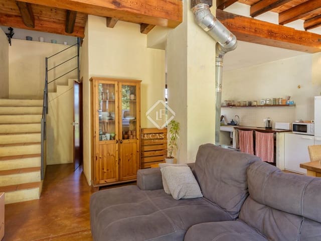 12 bedroom Finca/Country House for sale in Olot with garage - € 875,000 (Ref: 9064771)