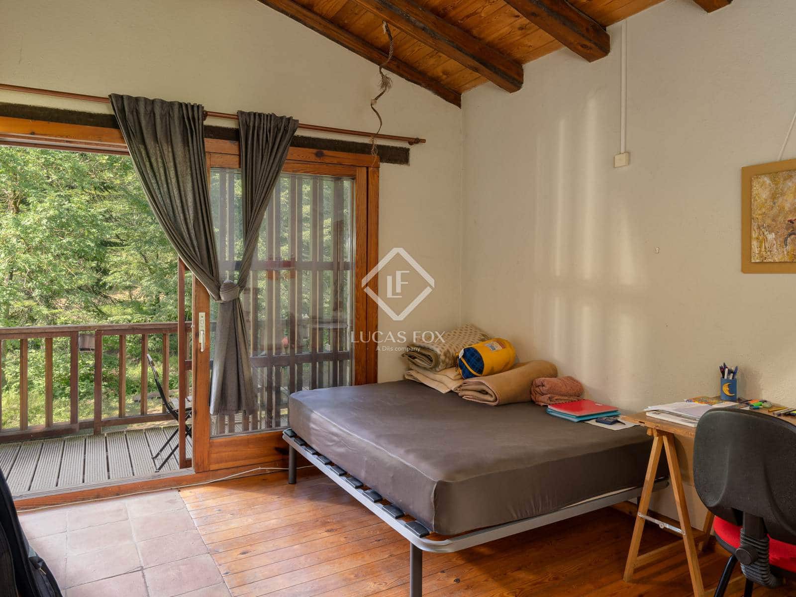 12 soveværelse Finca/Landehus til salg i Olot med garage - € 875.000 (Ref: 9064771)