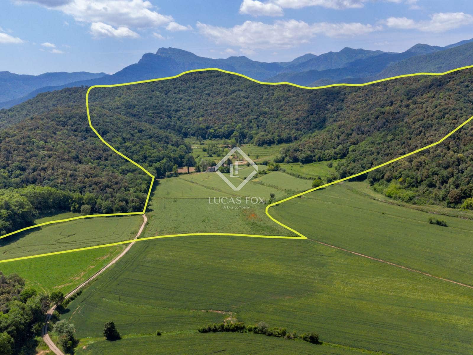 12 soveværelse Finca/Landehus til salg i Olot med garage - € 875.000 (Ref: 9064771)