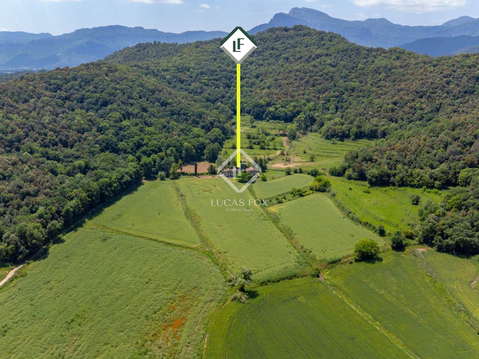 12 soveværelse Finca/Landehus til salg i Olot med garage - € 875.000 (Ref: 9064771)