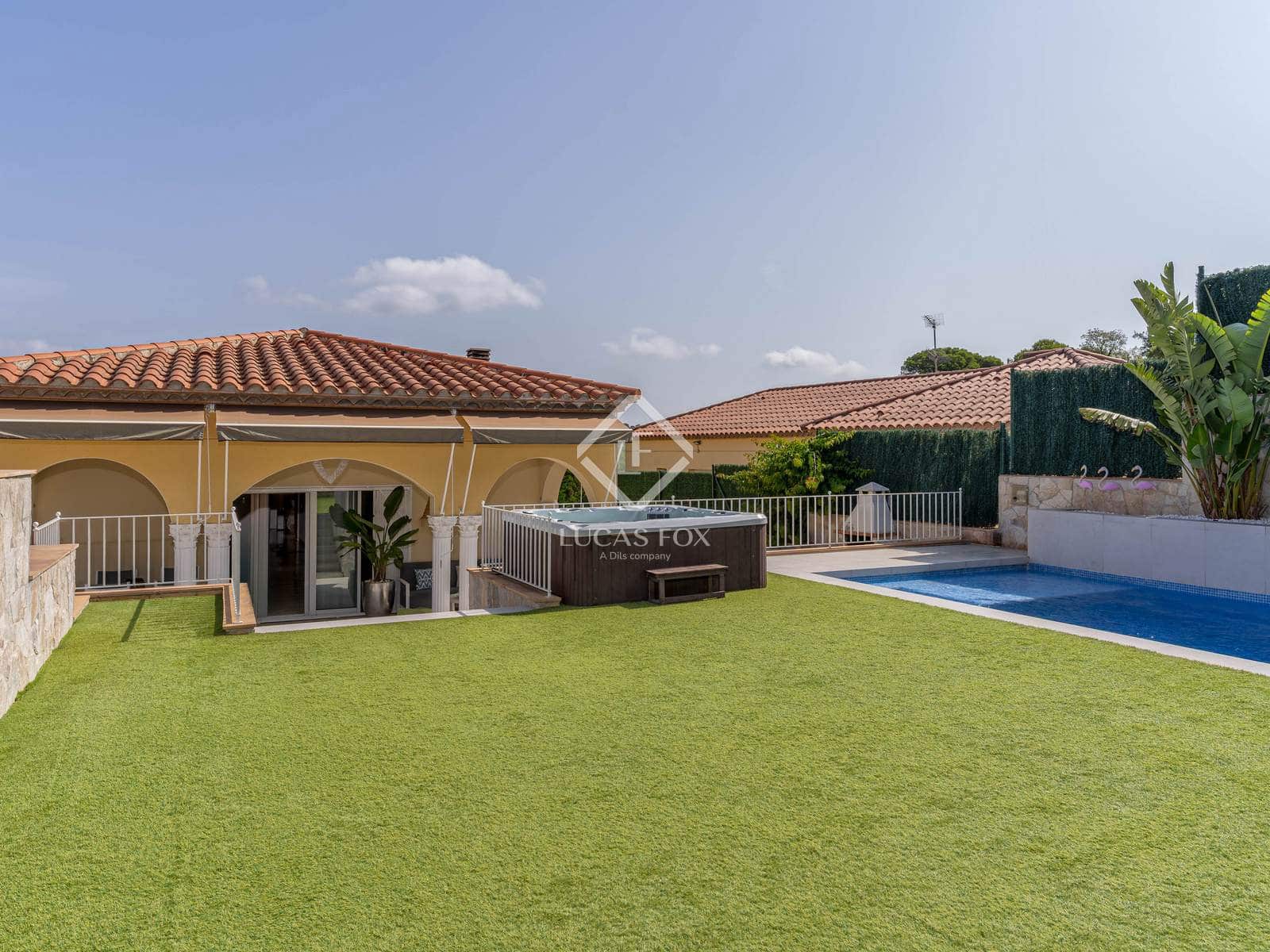 4 makuuhuone Huvila myytävänä paikassa Platja d'Aro mukana uima-altaan 
autotalli - 750 000 € (Ref: 9065617)