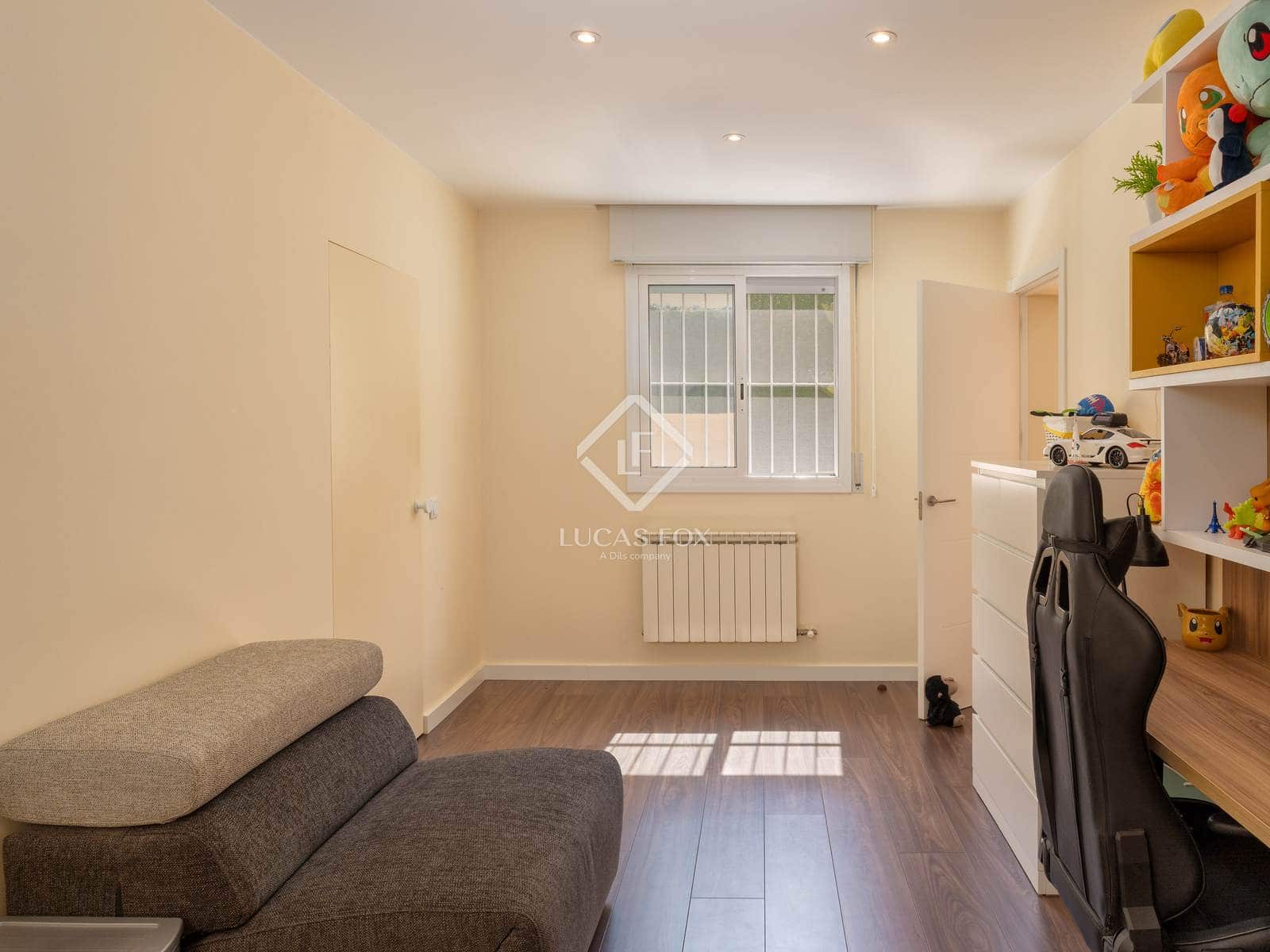 4 makuuhuone Huvila myytävänä paikassa Platja d'Aro mukana uima-altaan 
autotalli - 750 000 € (Ref: 9065617)