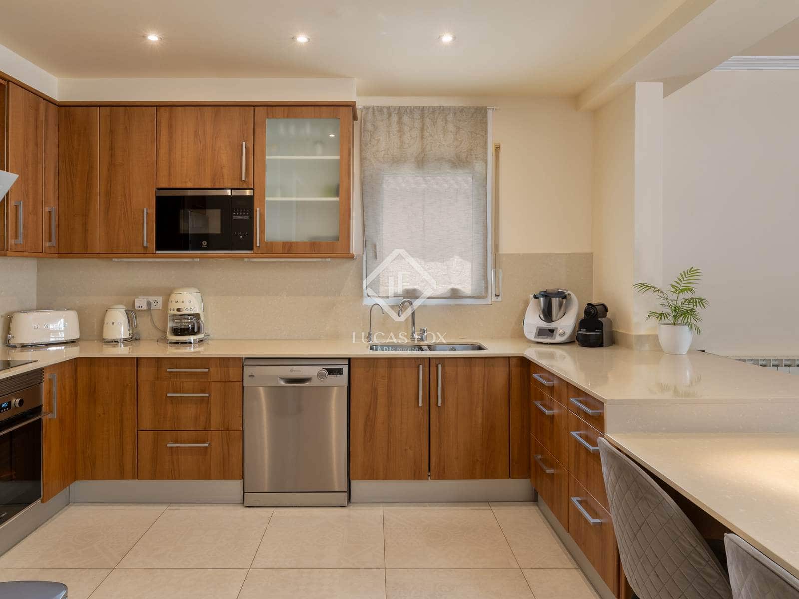 4 makuuhuone Huvila myytävänä paikassa Platja d'Aro mukana uima-altaan 
autotalli - 750 000 € (Ref: 9065617)