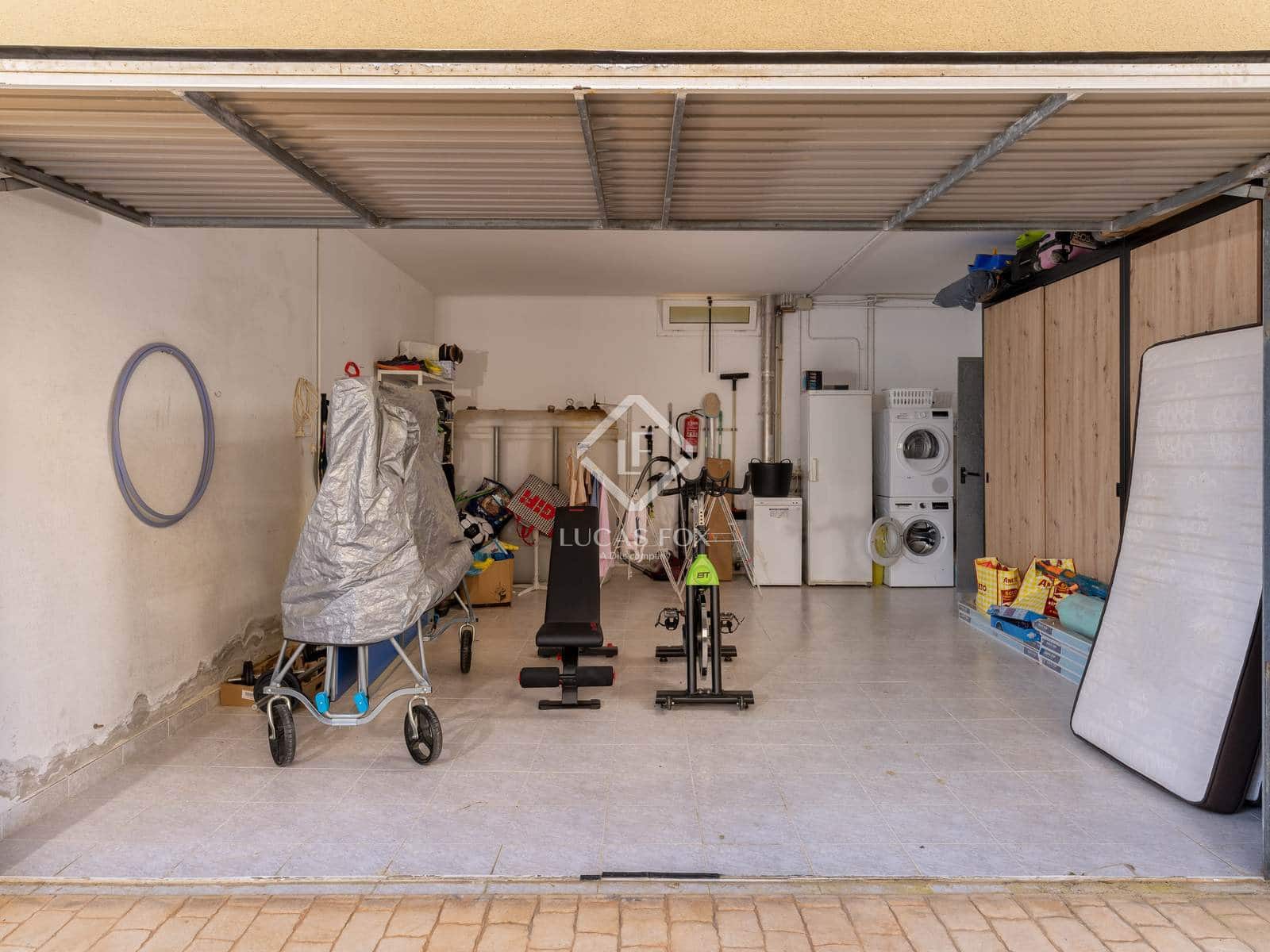 4 makuuhuone Huvila myytävänä paikassa Platja d'Aro mukana uima-altaan 
autotalli - 750 000 € (Ref: 9065617)