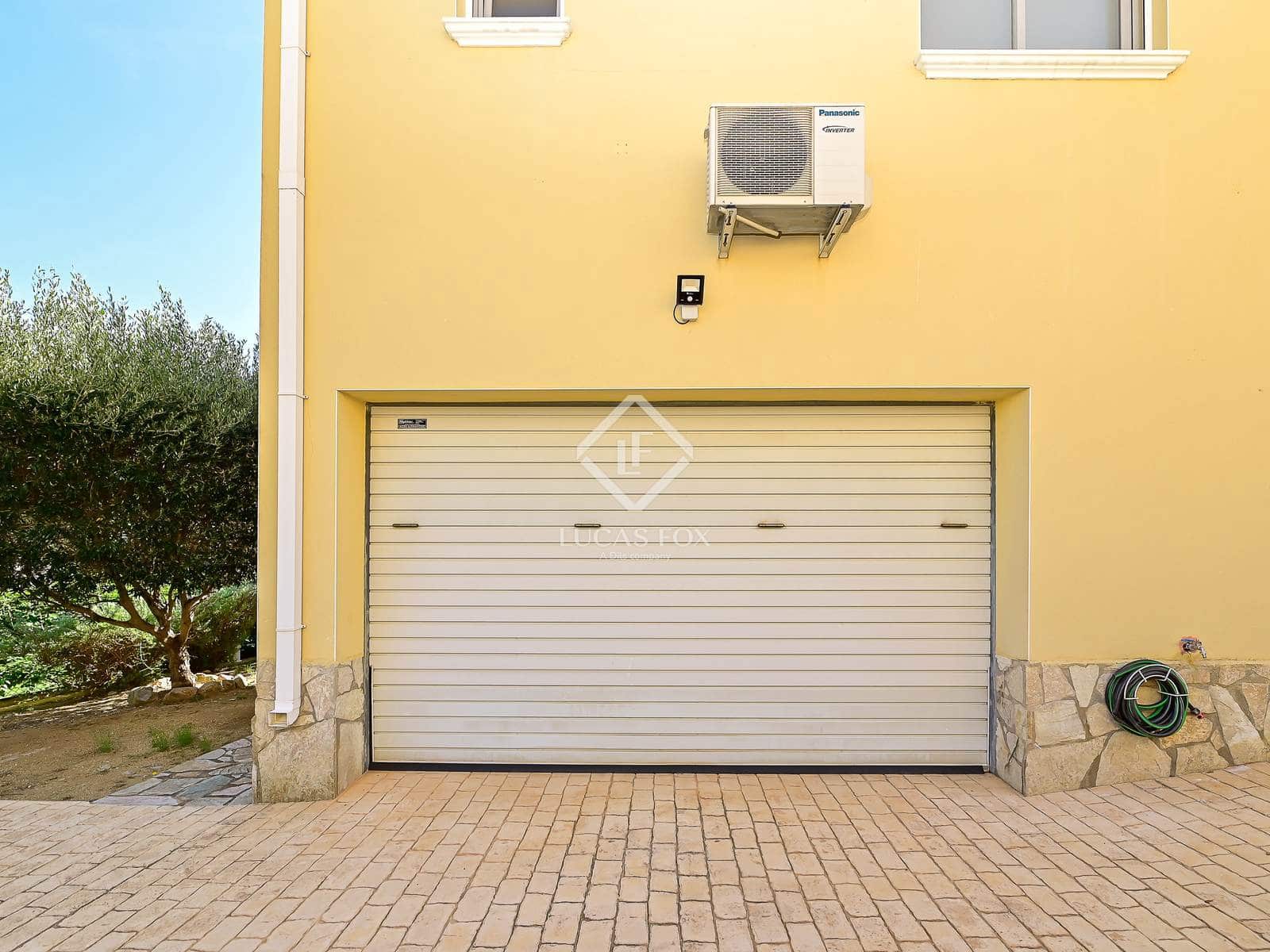 4 makuuhuone Huvila myytävänä paikassa Platja d'Aro mukana uima-altaan 
autotalli - 750 000 € (Ref: 9065617)