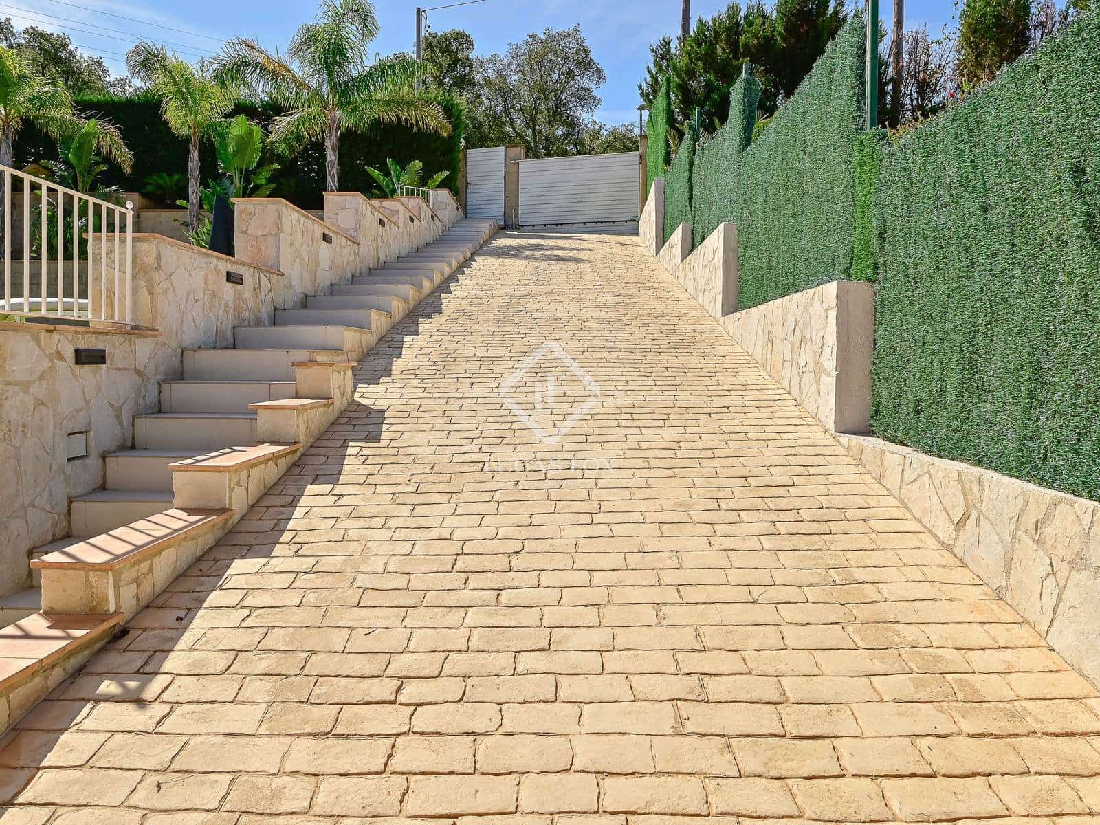 4 makuuhuone Huvila myytävänä paikassa Platja d'Aro mukana uima-altaan 
autotalli - 750 000 € (Ref: 9065617)