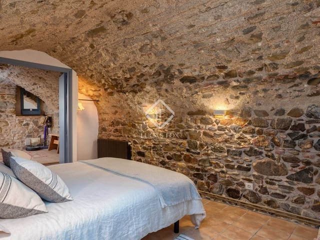 Finca/Casa Rural de 3 habitaciones en Cruïlles Monells i Sant Sadurní de I'Heura en venta - 548.000 € (Ref: 9066565)