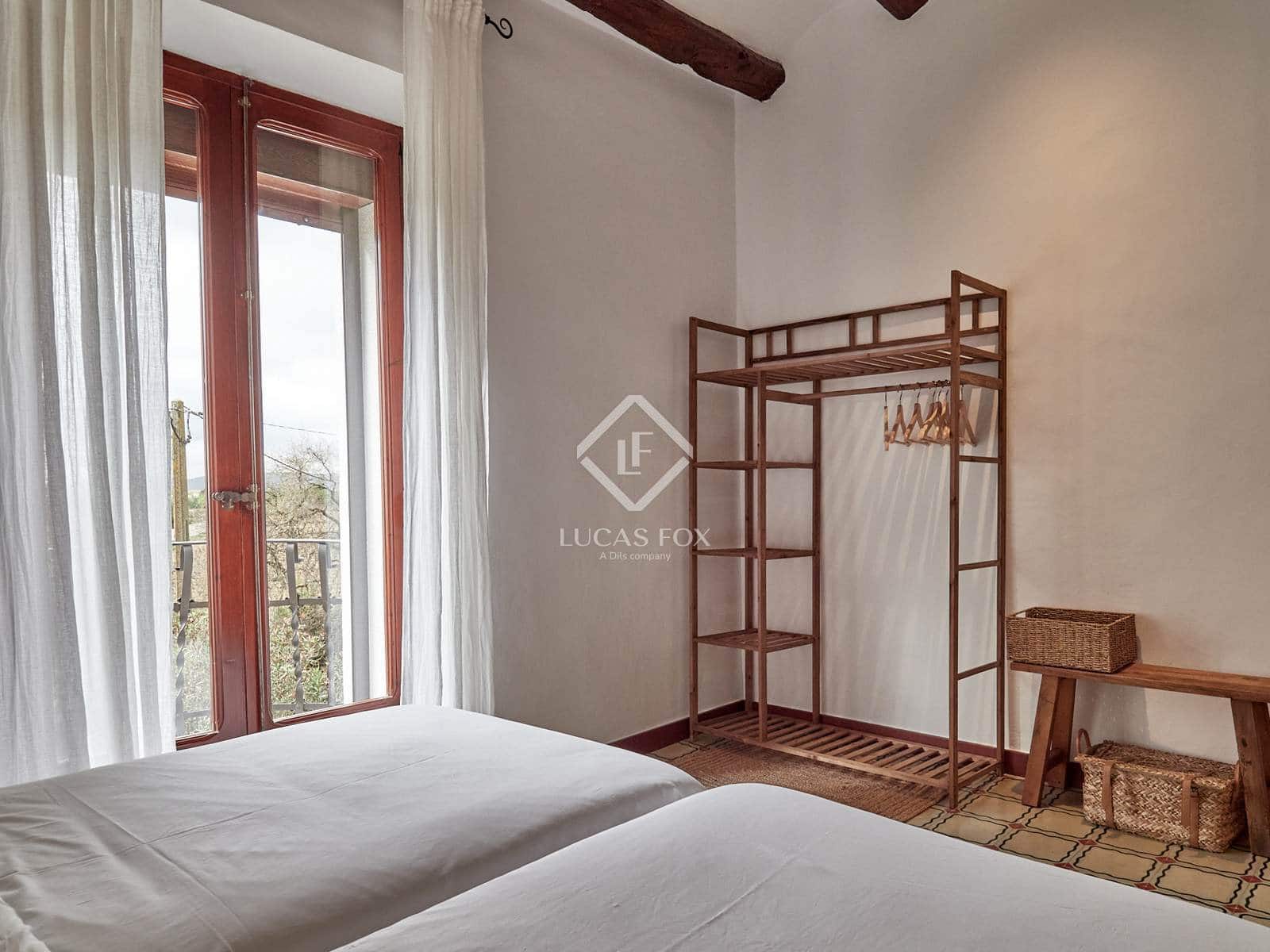 4 soveværelse Finca/Landehus til salg i Font-rubi med swimmingpool garage - € 670.000 (Ref: 9066874)