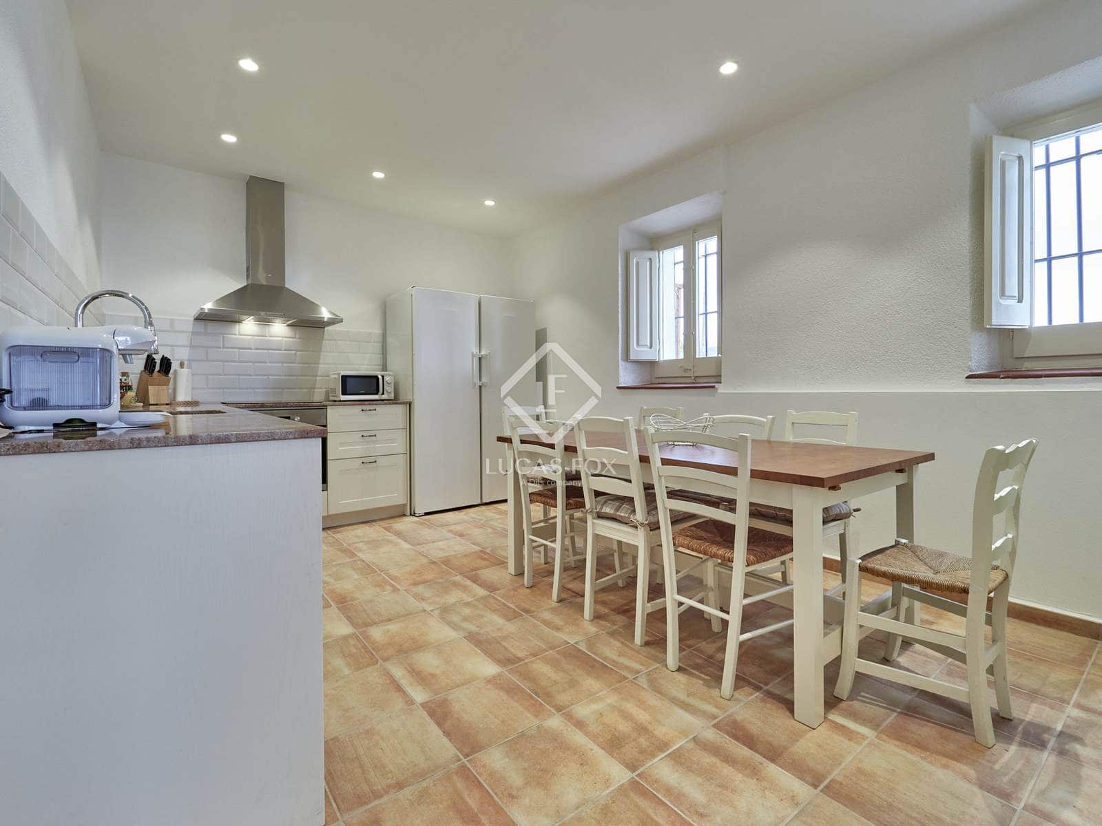 4 soveværelse Finca/Landehus til salg i Font-rubi med swimmingpool garage - € 670.000 (Ref: 9066874)