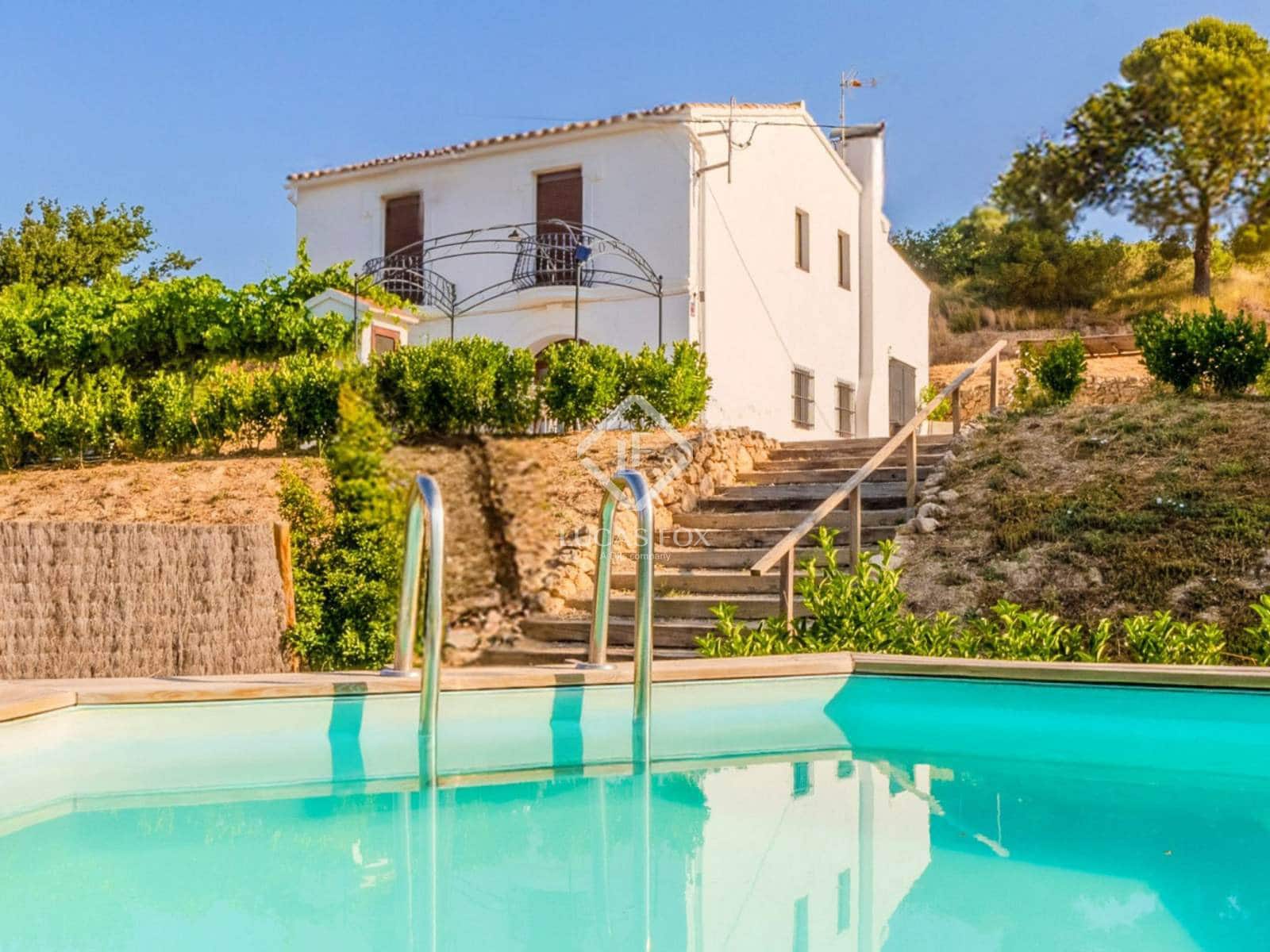 4 soveværelse Finca/Landehus til salg i Font-rubi med swimmingpool garage - € 670.000 (Ref: 9066874)