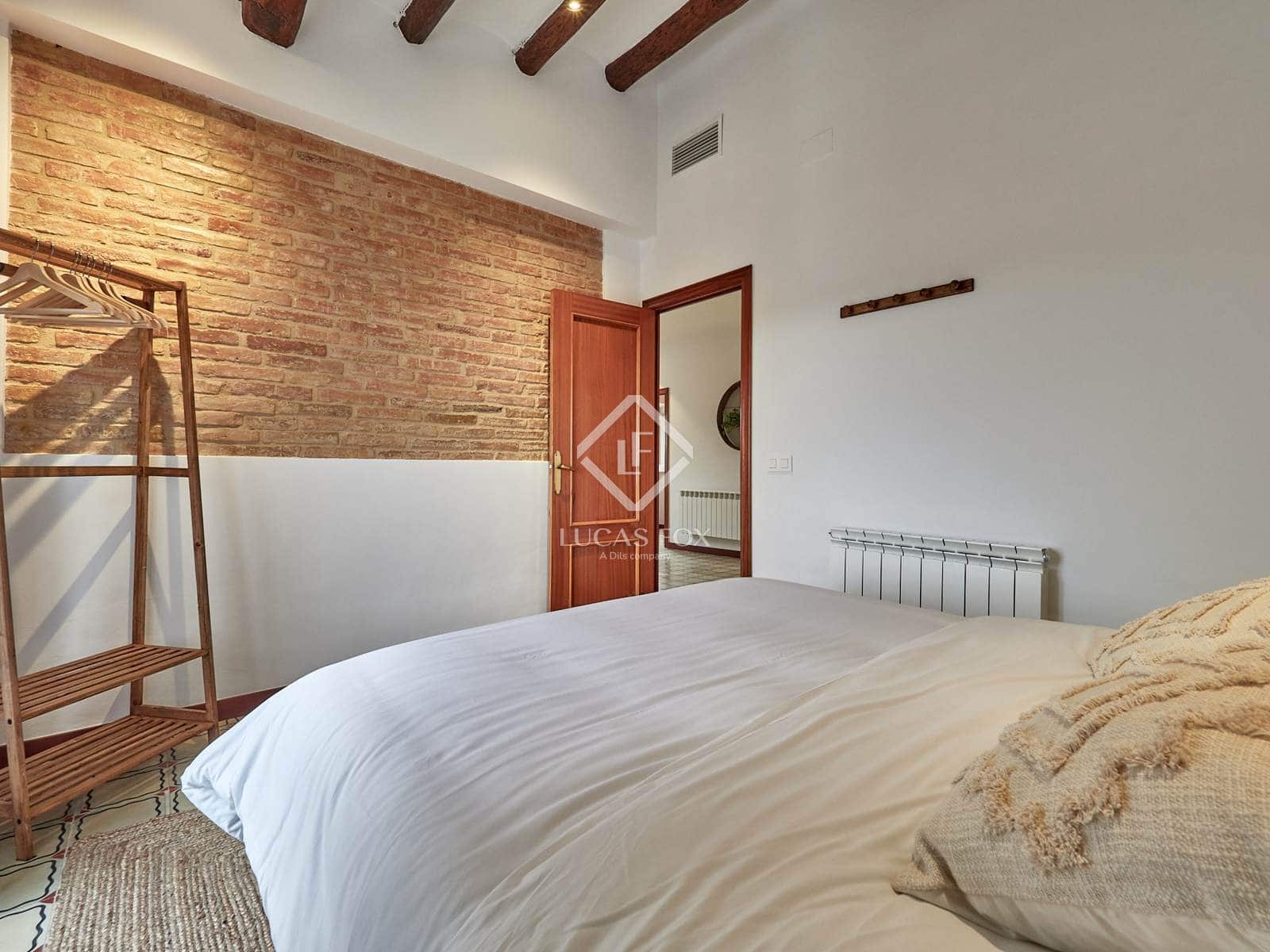 4 soveværelse Finca/Landehus til salg i Font-rubi med swimmingpool garage - € 670.000 (Ref: 9066874)