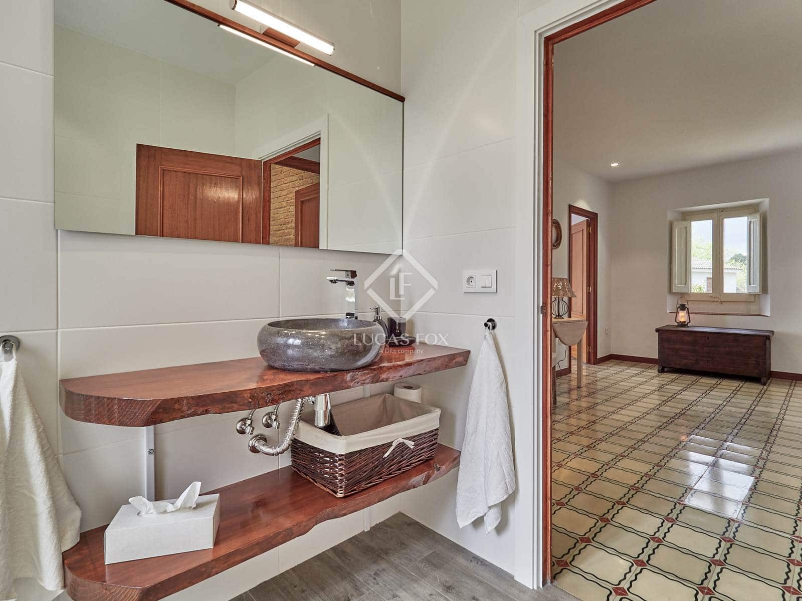 4 soveværelse Finca/Landehus til salg i Font-rubi med swimmingpool garage - € 670.000 (Ref: 9066874)