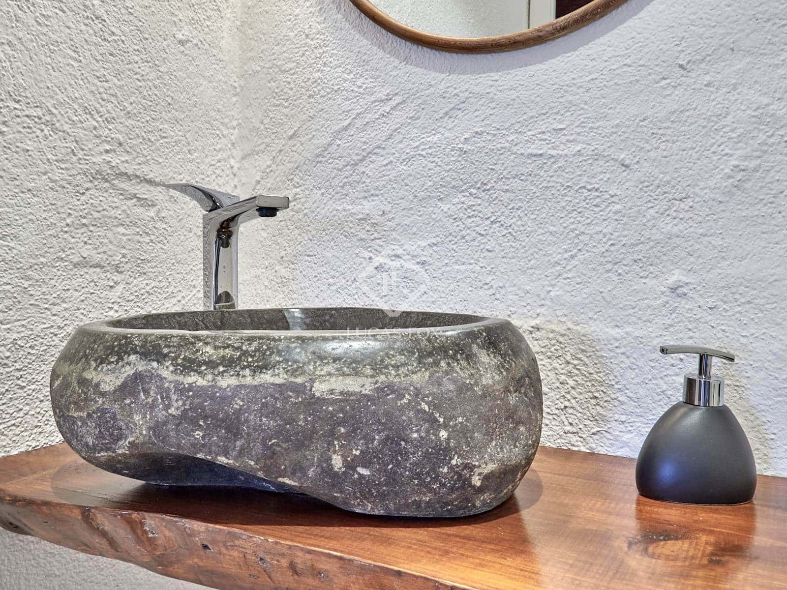 4 soveværelse Finca/Landehus til salg i Font-rubi med swimmingpool garage - € 670.000 (Ref: 9066874)