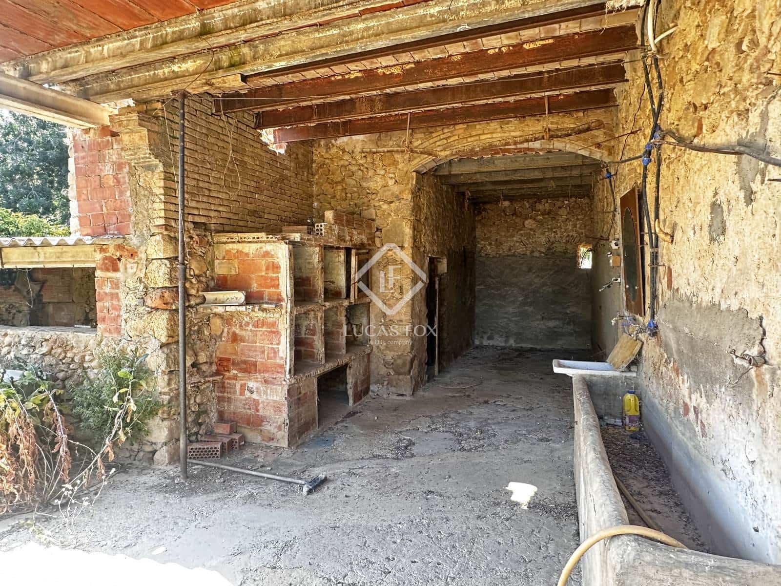 4 soveværelse Finca/Landehus til salg i Cabanelles - € 500.000 (Ref: 9066972)