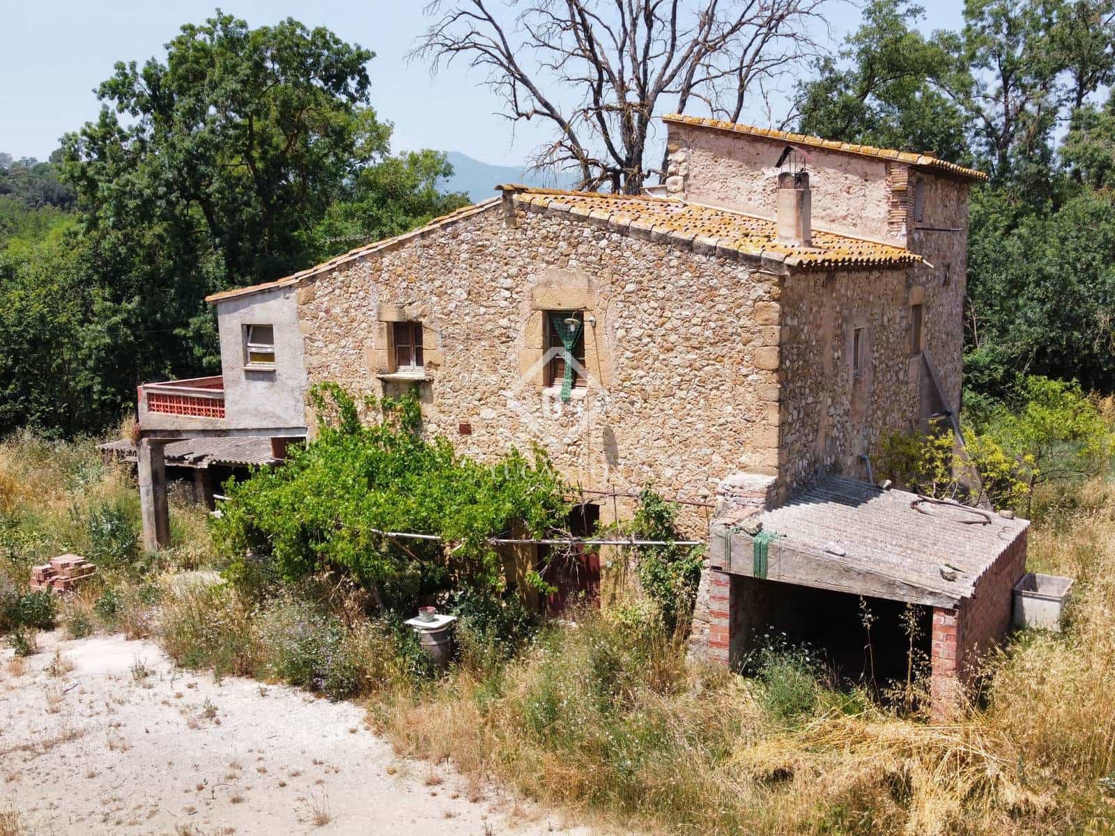 4 soveværelse Finca/Landehus til salg i Cabanelles - € 500.000 (Ref: 9066972)