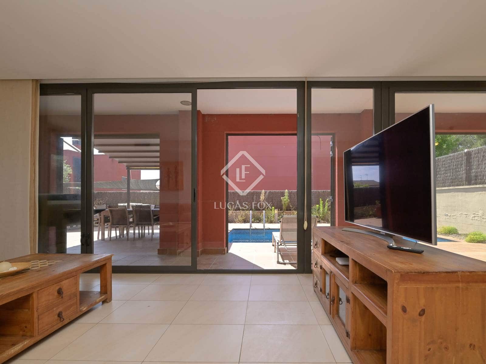 4 soveværelse Villa til salg i Sant Antoni de Calonge med swimmingpool garage - € 550.000 (Ref: 9072235)