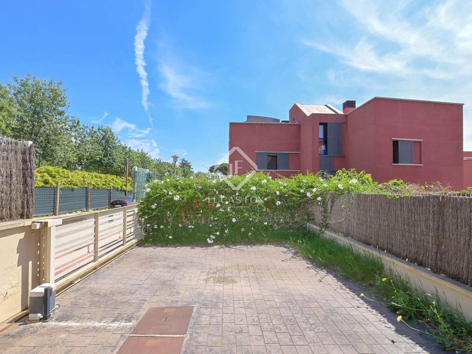 4 soveværelse Villa til salg i Sant Antoni de Calonge med swimmingpool garage - € 550.000 (Ref: 9072235)