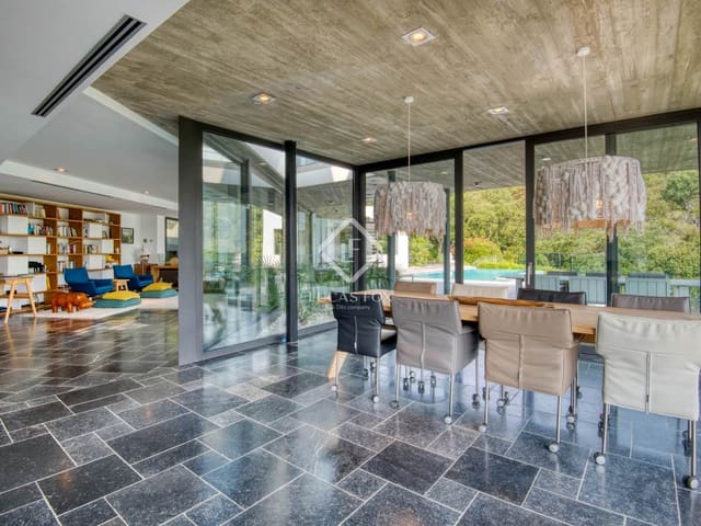 5 makuuhuone Huvila myytävänä paikassa Calonge i Sant Antoni mukana uima-altaan - 2 380 000 € (Ref: 9072561)