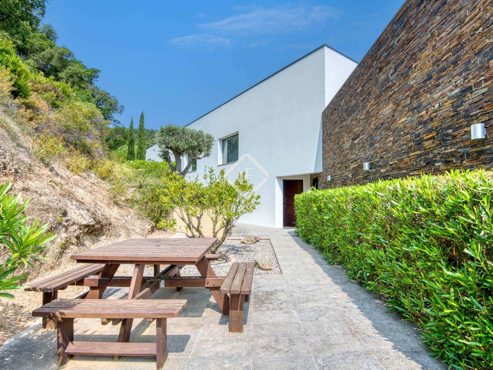 5 slaapkamer Villa te koop in Calonge i Sant Antoni met zwembad - € 2.380.000 (Ref: 9072561)