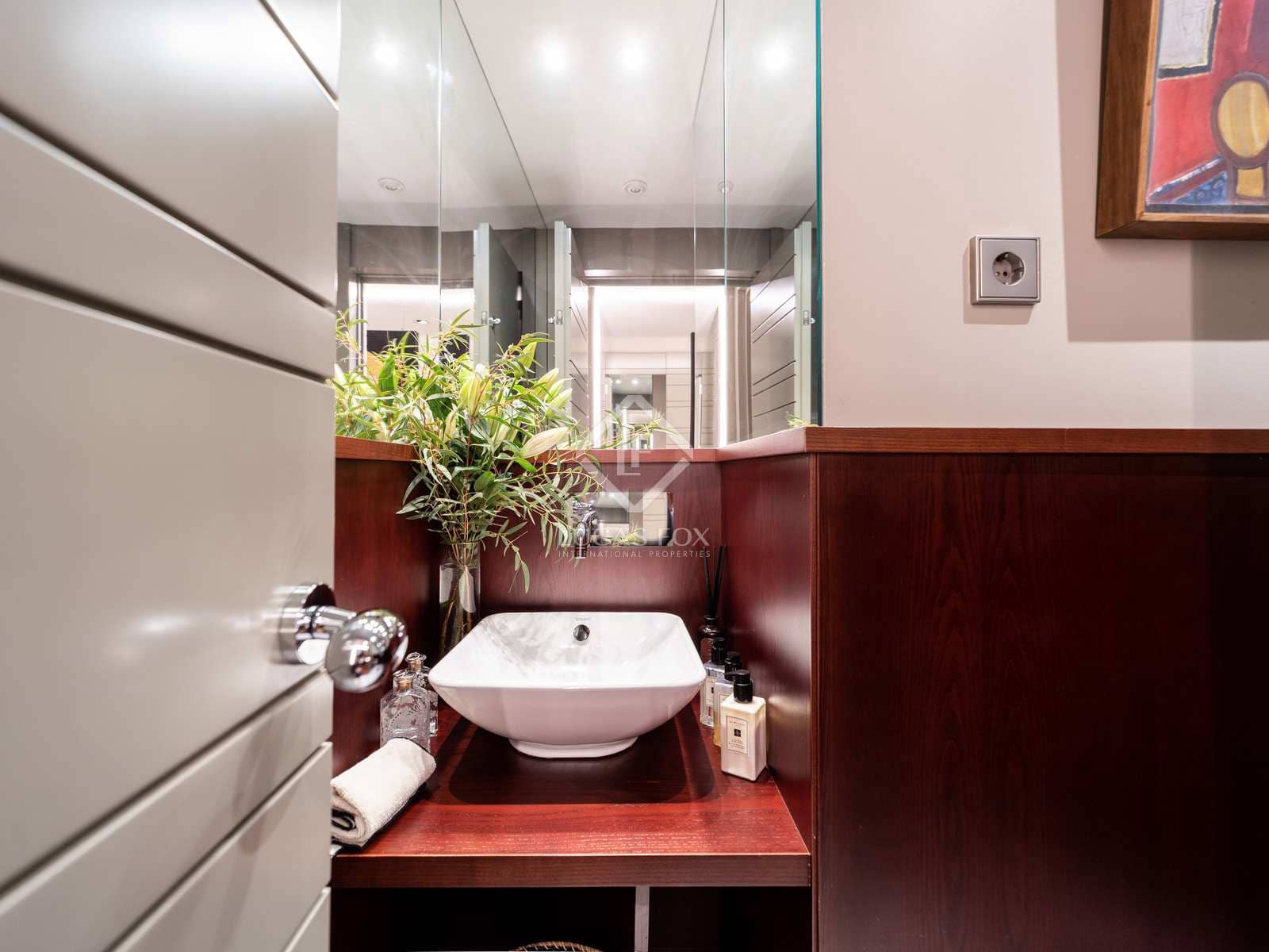 4 soveværelse Penthouse til salg i Madrid by med swimmingpool garage - € 12.500.000 (Ref: 9072563)