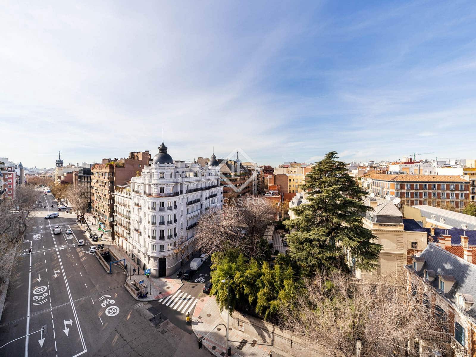 4 soveværelse Penthouse til salg i Madrid by med swimmingpool garage - € 12.500.000 (Ref: 9072563)