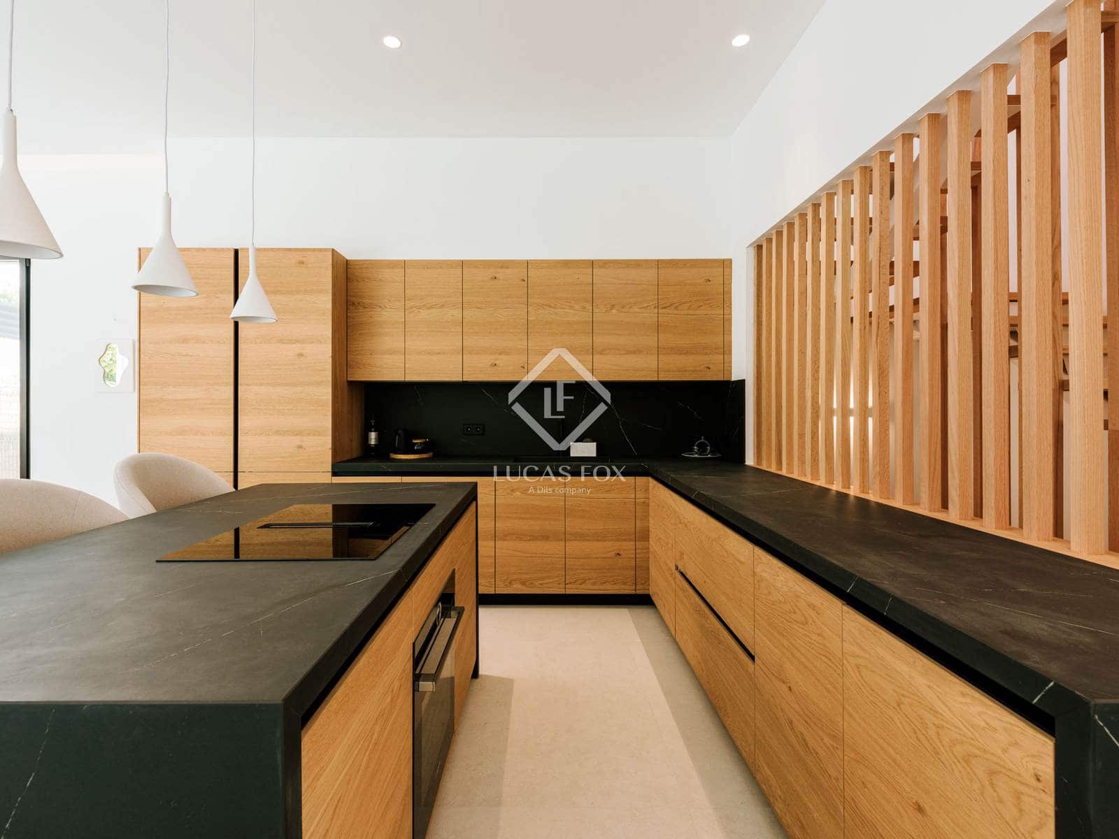 3 soverom Villa til salgs i Nuestra Senora de Jesus med svømmebasseng garasje - € 2 950 000 (Ref: 9072712)