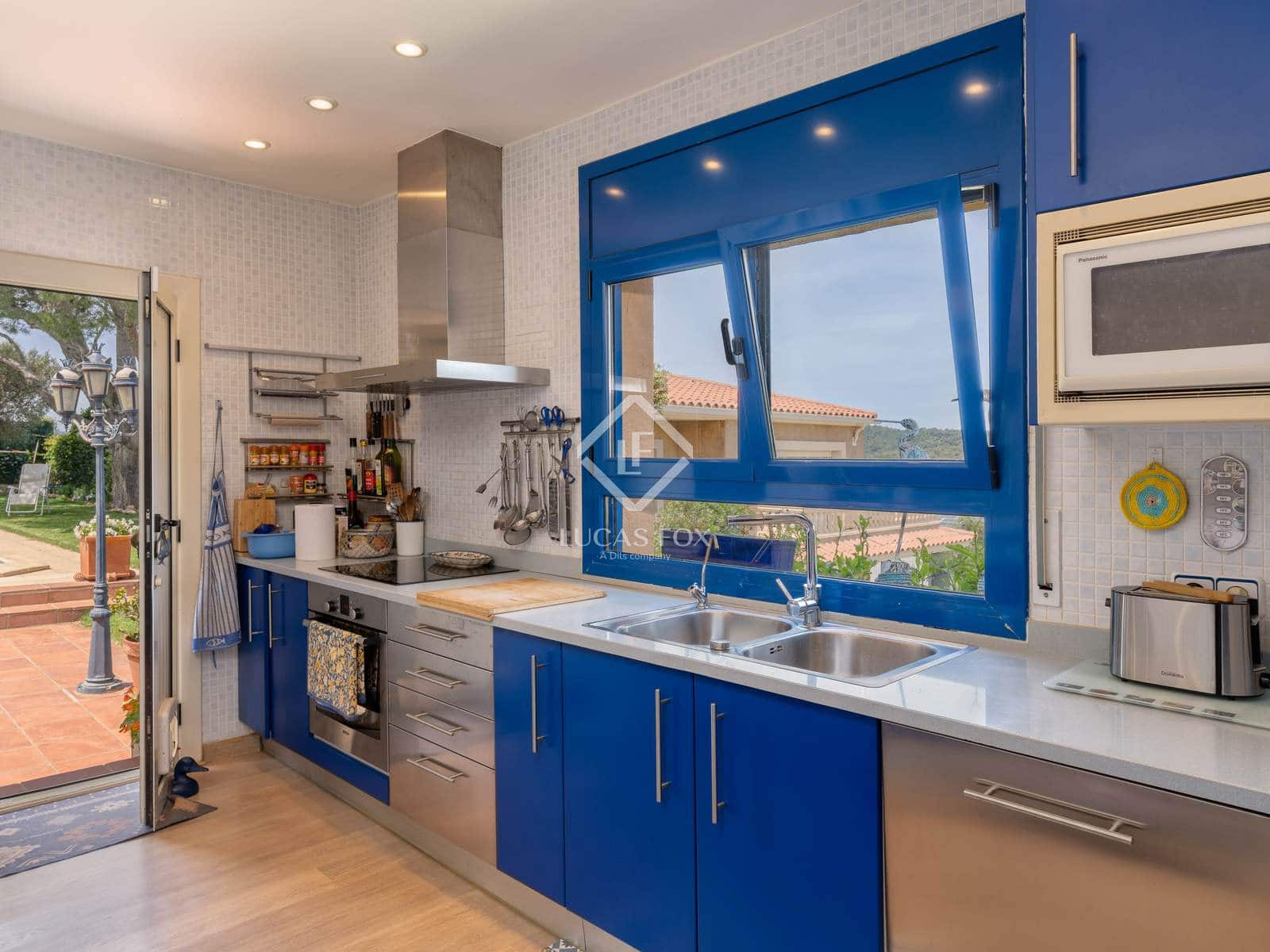 5 bedroom Villa for sale in Begur with pool garage - € 1,390,000 (Ref: 9072892)