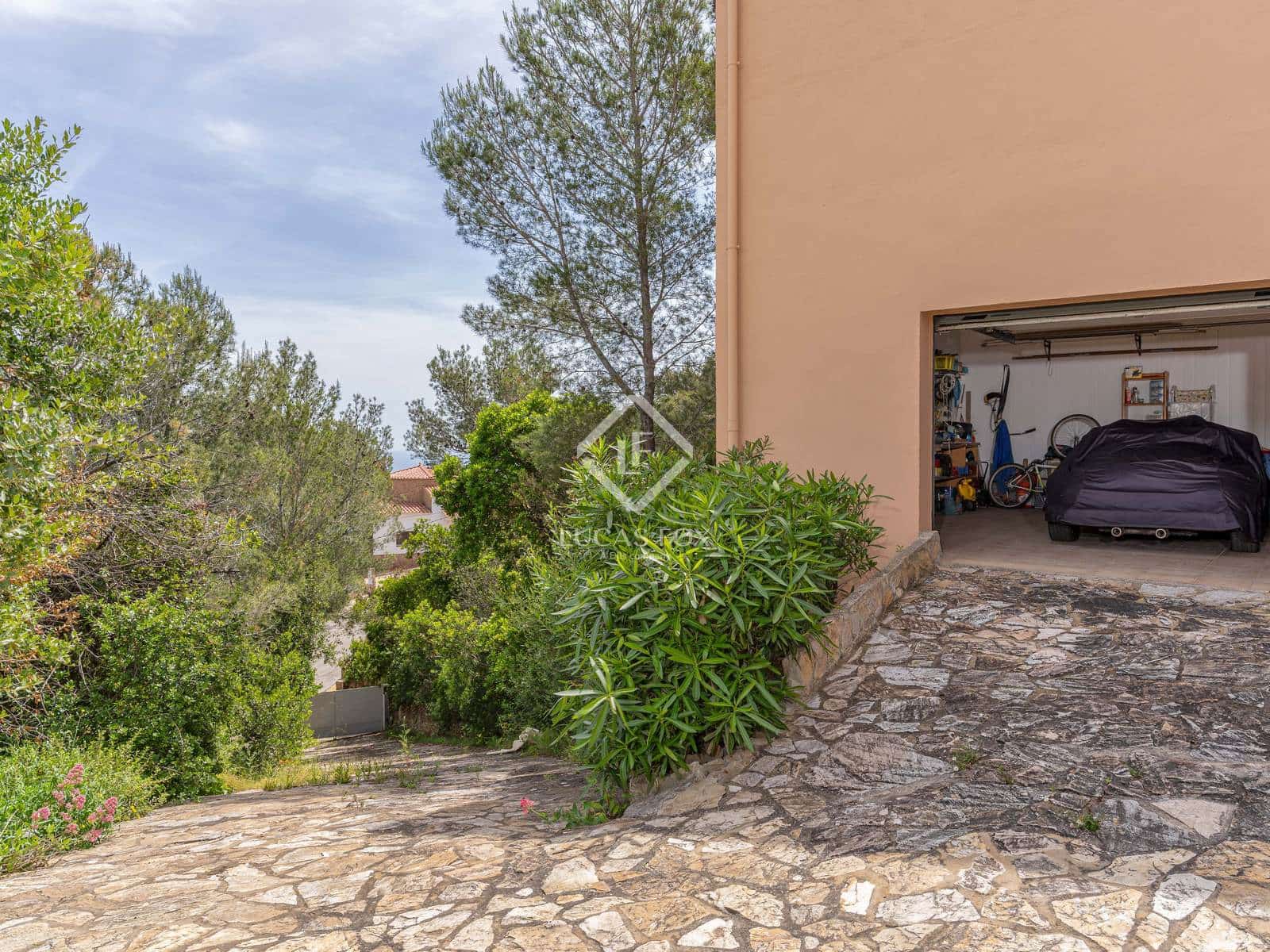 5 bedroom Villa for sale in Begur with pool garage - € 1,390,000 (Ref: 9072892)