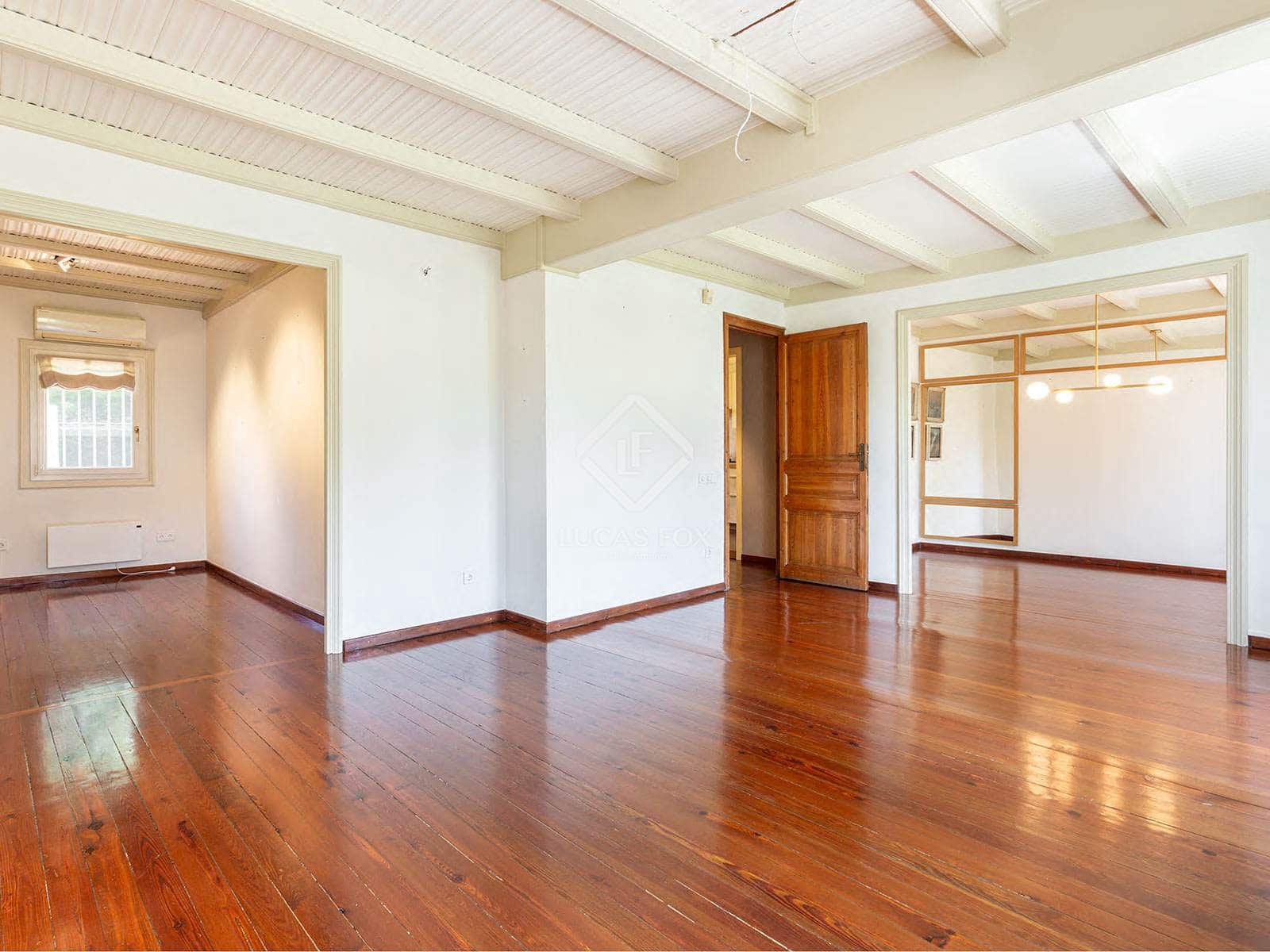 4 bedroom Villa for sale in Barcelona city with garage - € 2,250,000 (Ref: 9074523)