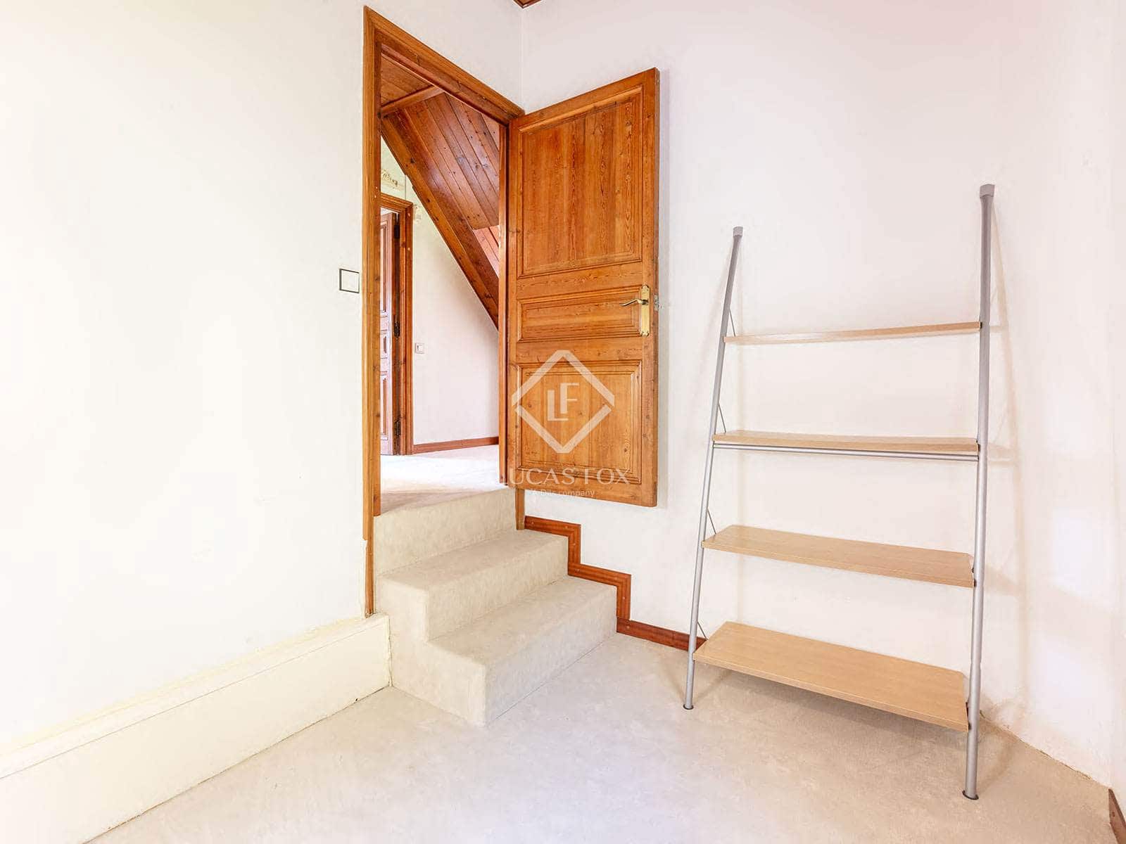 4 bedroom Villa for sale in Barcelona city with garage - € 2,250,000 (Ref: 9074523)