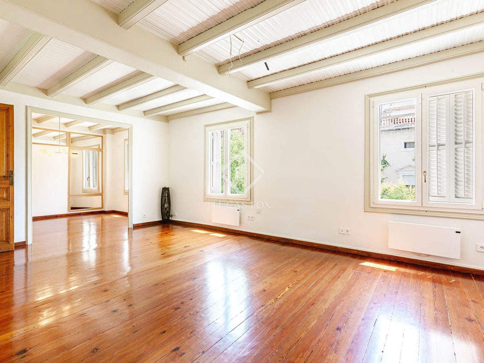 4 bedroom Villa for sale in Barcelona city with garage - € 2,250,000 (Ref: 9074523)