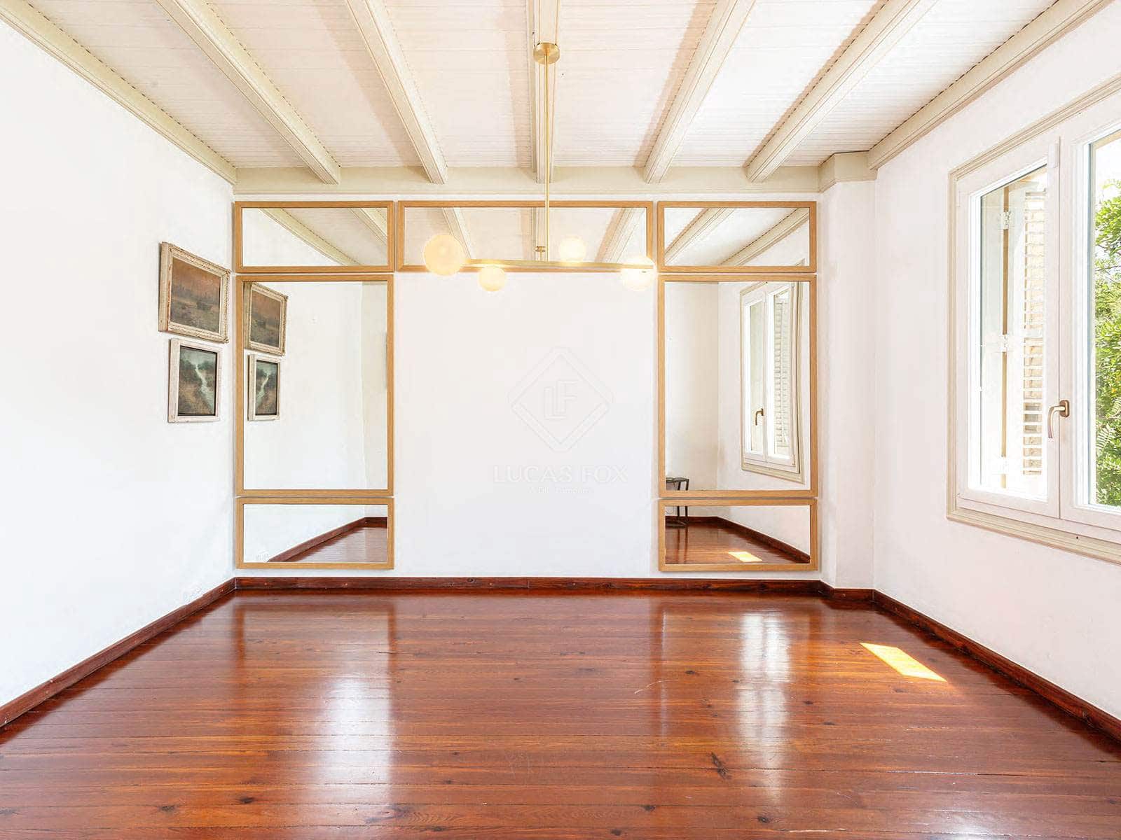 4 bedroom Villa for sale in Barcelona city with garage - € 2,250,000 (Ref: 9074523)