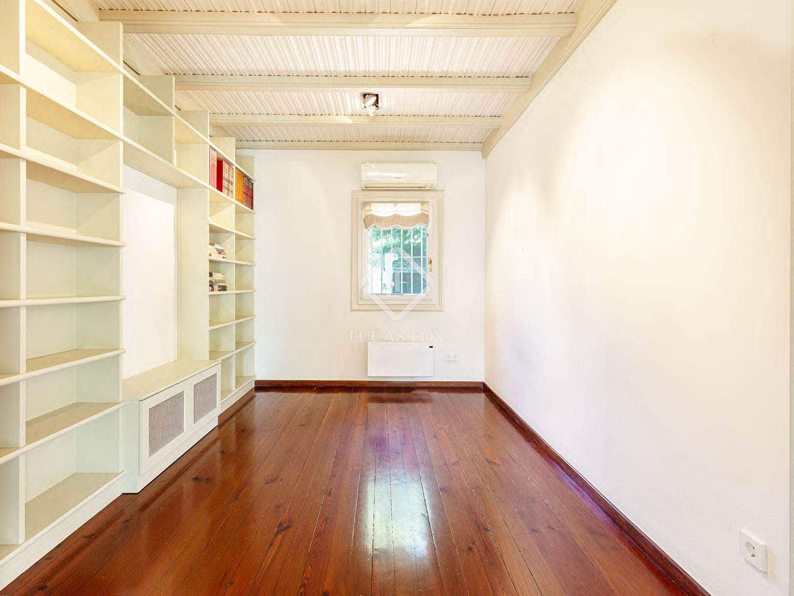 4 bedroom Villa for sale in Barcelona city with garage - € 2,250,000 (Ref: 9074523)