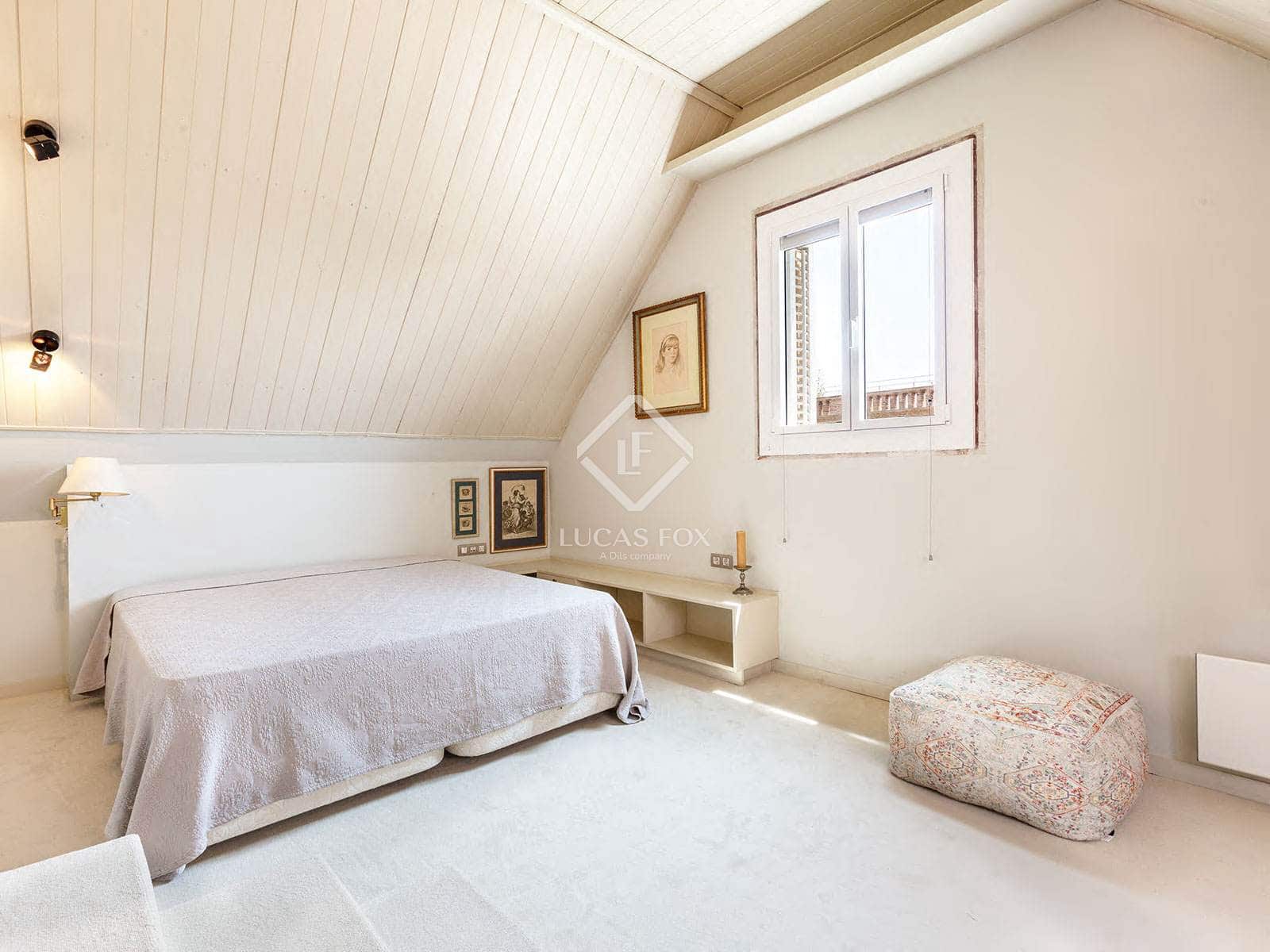 4 bedroom Villa for sale in Barcelona city with garage - € 2,250,000 (Ref: 9074523)