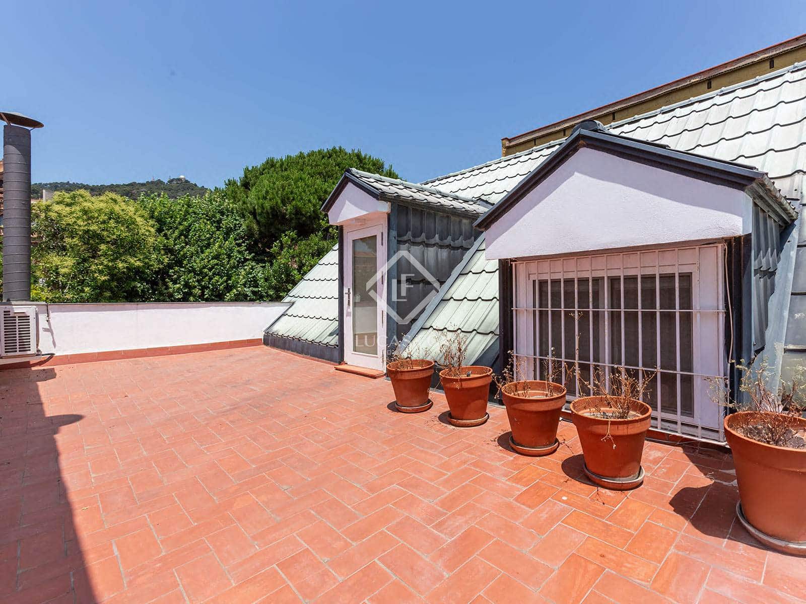 4 bedroom Villa for sale in Barcelona city with garage - € 2,250,000 (Ref: 9074523)